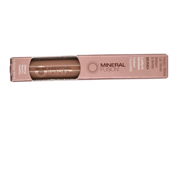 Mineral Fusion Bondi HydroShine Lip Gloss in Rich Red - Picture 2 of 8